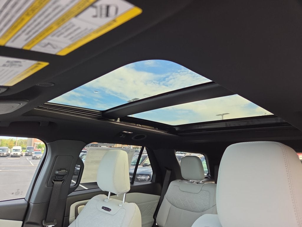 2027 Ford Explorer Platinum