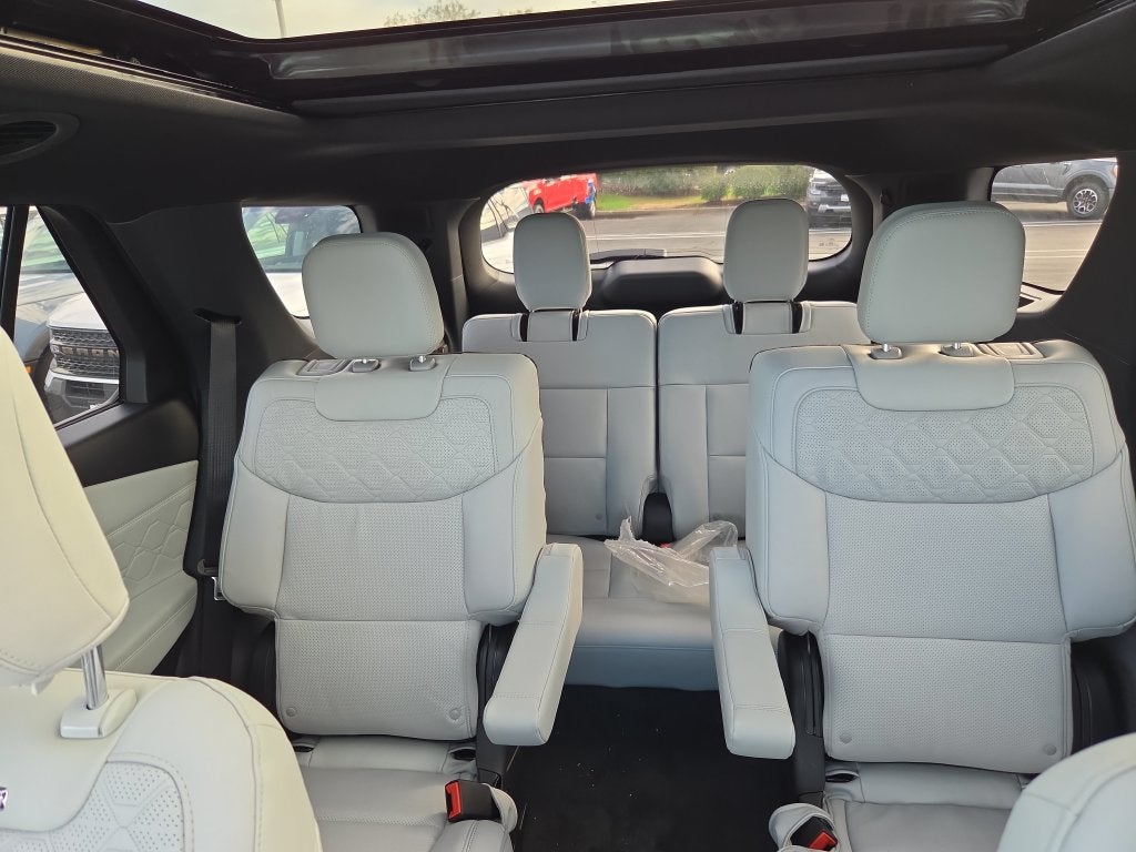 2027 Ford Explorer Platinum