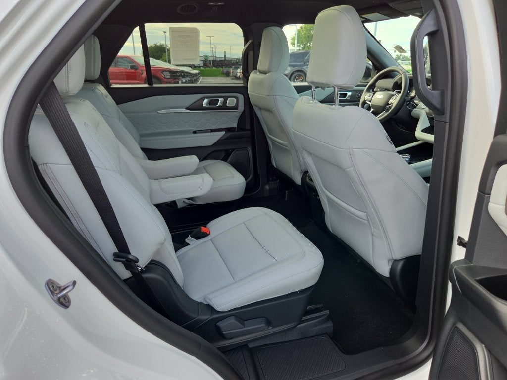 2027 Ford Explorer Platinum