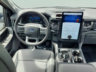 2025 Ford F-150 Lightning Flash