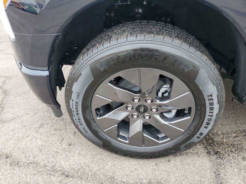 2025 Ford F-150 Lightning Flash