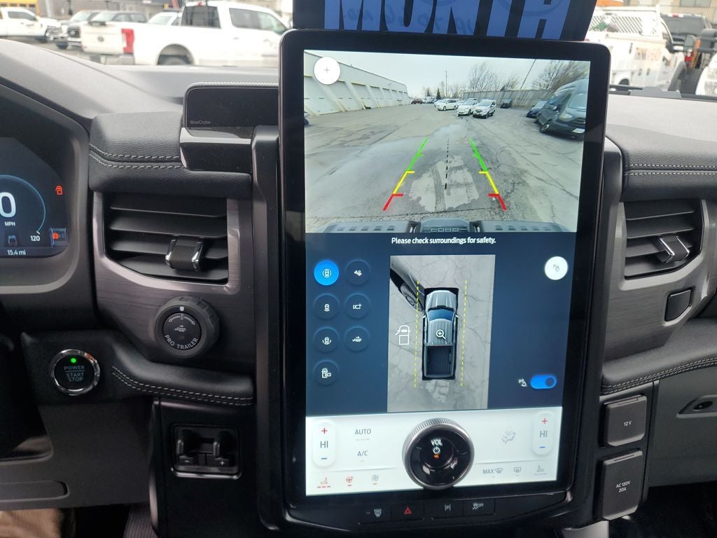 2025 Ford F-150 Lightning Flash