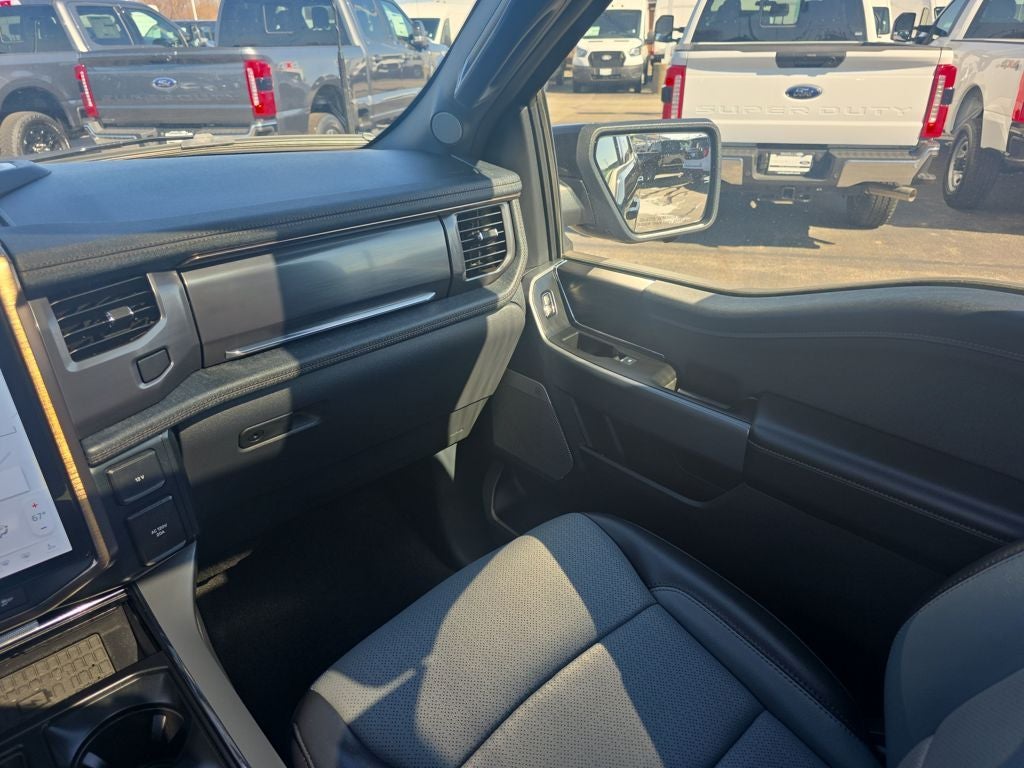 2025 Ford F-150 Lightning Lariat