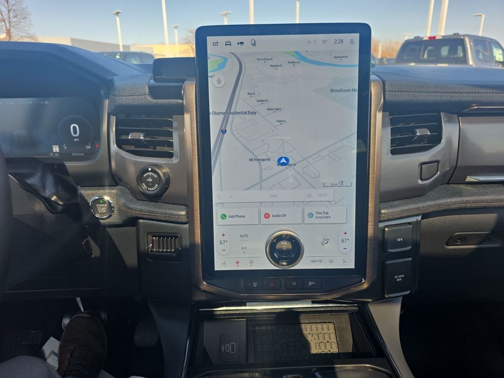 2025 Ford F-150 Lightning Lariat