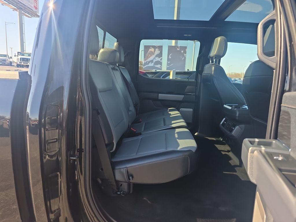 2025 Ford F-150 Lightning Lariat