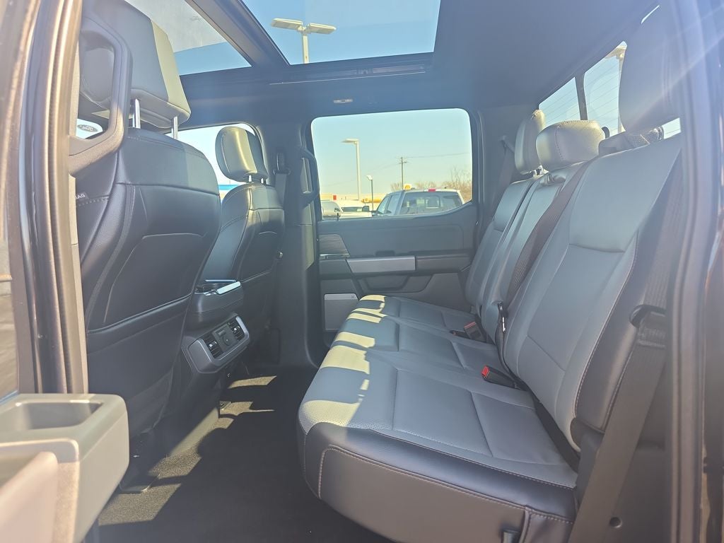 2025 Ford F-150 Lightning Lariat