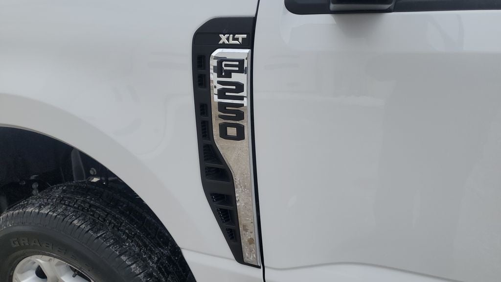 2026 Ford F-250SD XLT