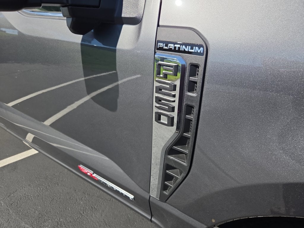 2027 Ford F-250SD Platinum
