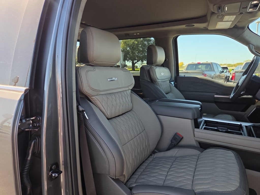 2027 Ford F-250SD Platinum