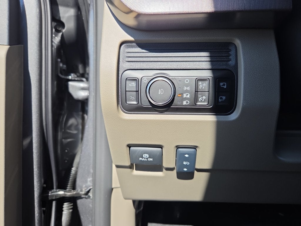 2027 Ford F-250SD Platinum