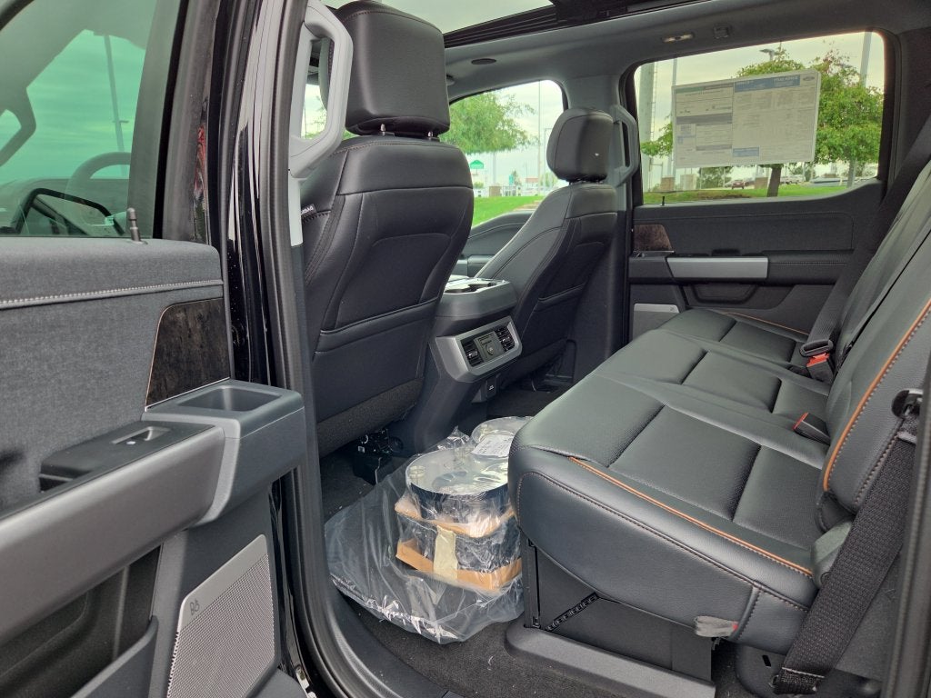 2027 Ford F-250SD Lariat