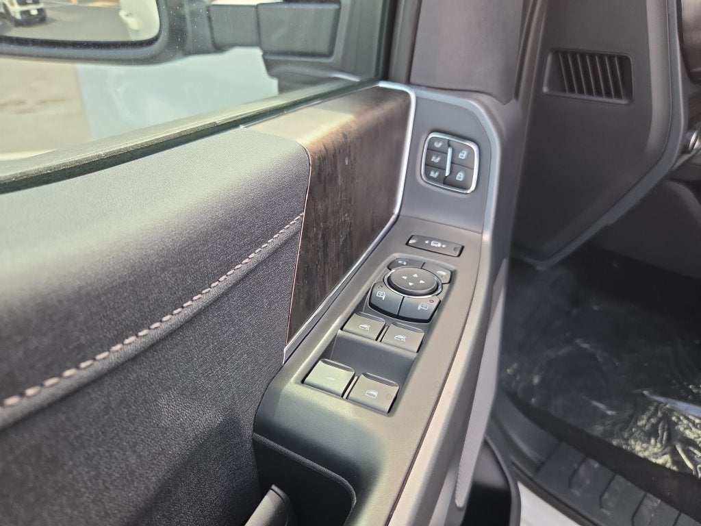 2027 Ford F-250SD Lariat