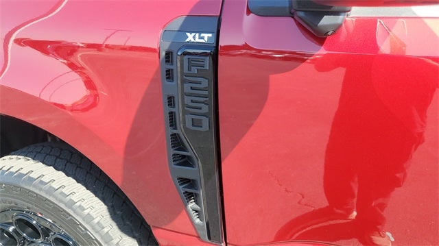 2026 Ford F-250SD XLT