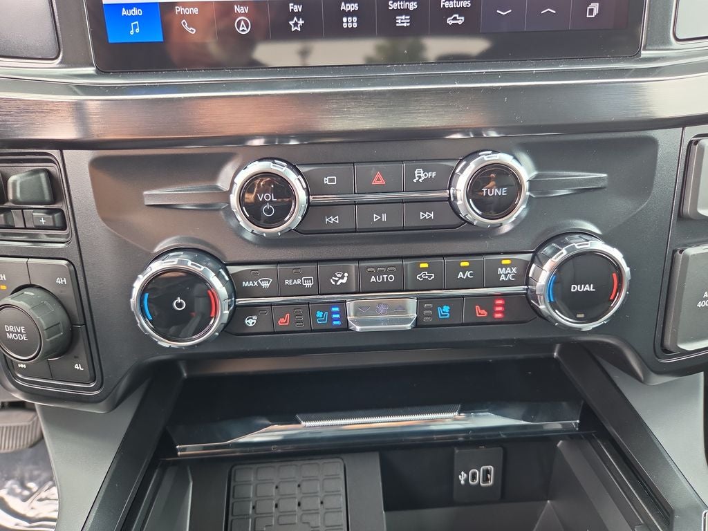 2027 Ford F-250SD Lariat