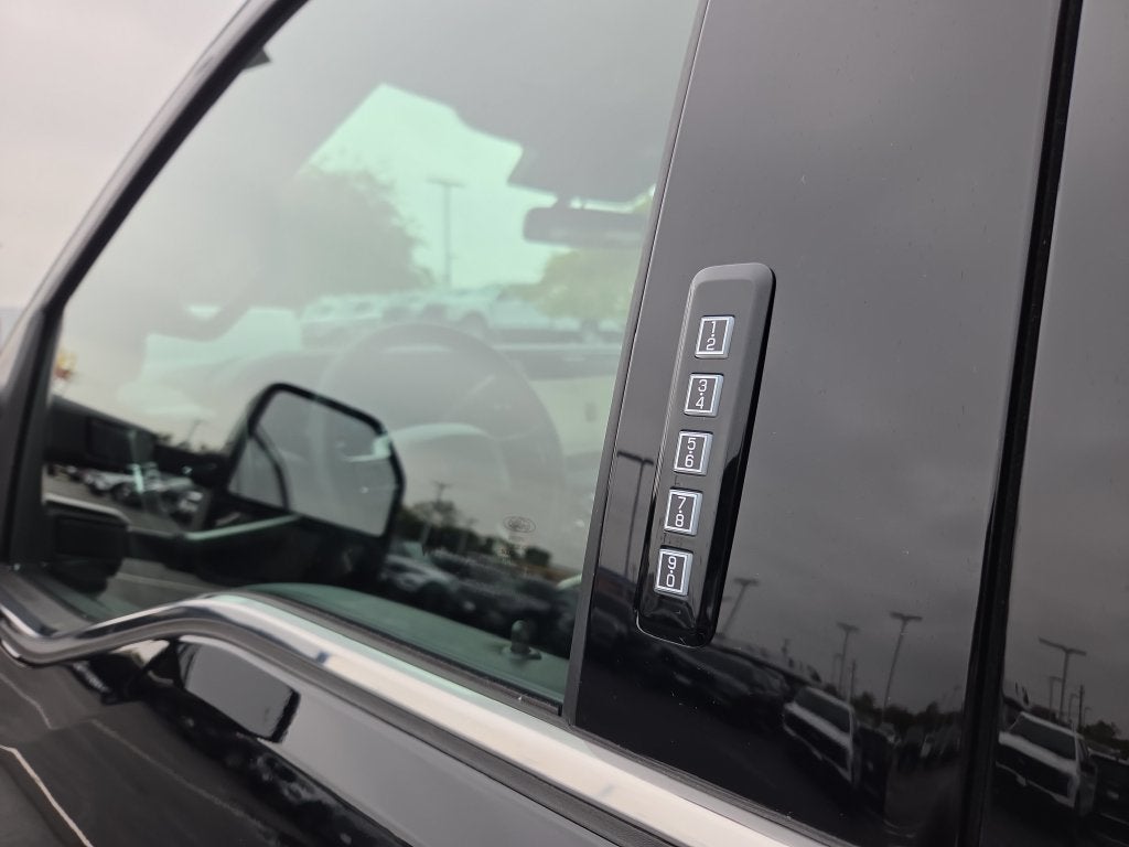 2027 Ford F-250SD Platinum