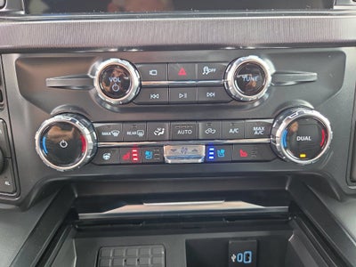 2027 Ford F-250SD Platinum