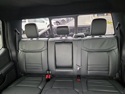 2027 Ford F-250SD Platinum