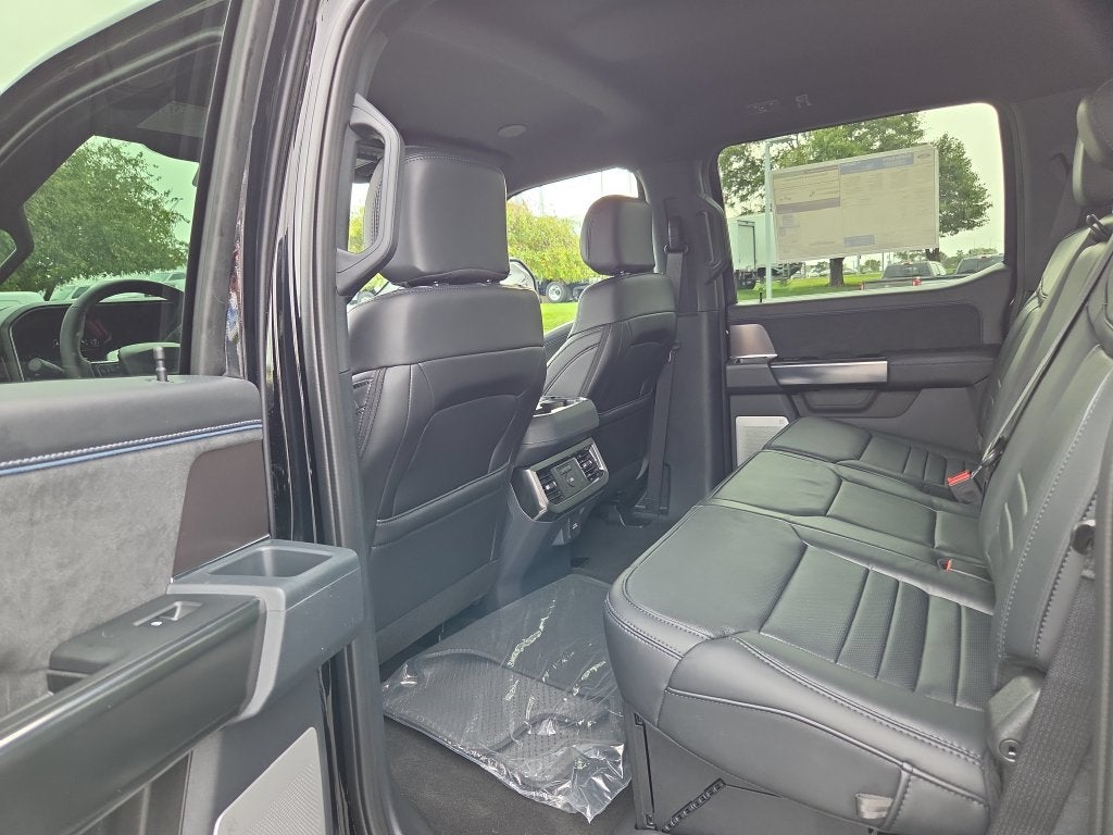 2027 Ford F-250SD Platinum