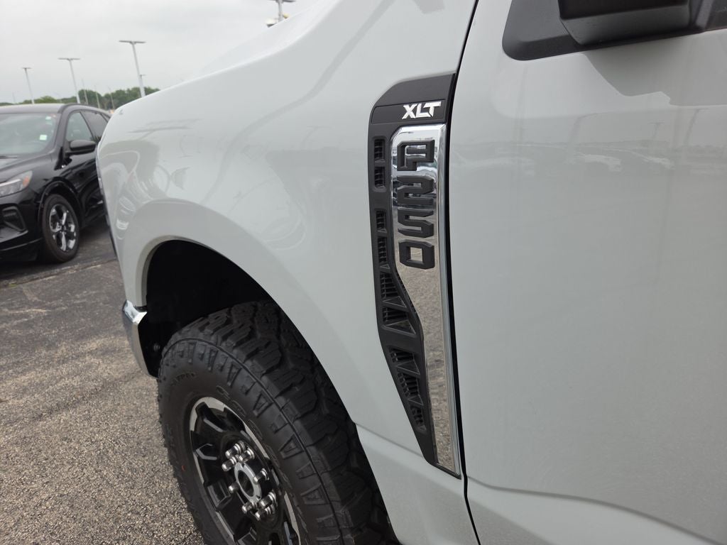 2026 Ford F-250SD XLT