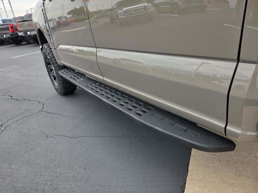 2027 Ford F-250SD XLT
