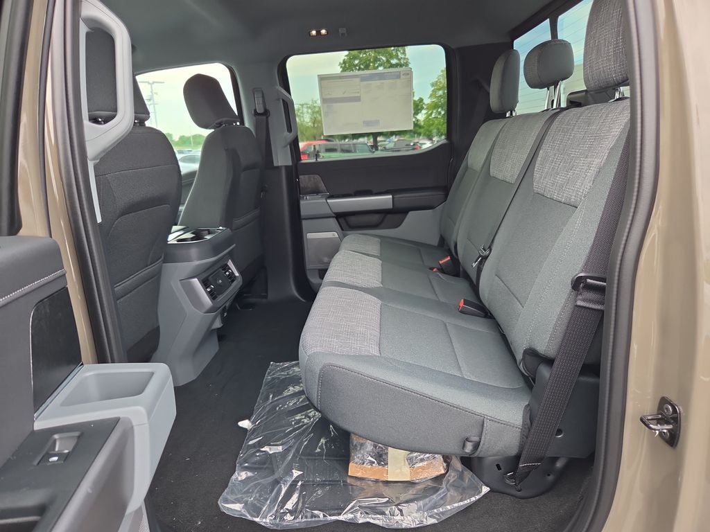 2027 Ford F-250SD XLT