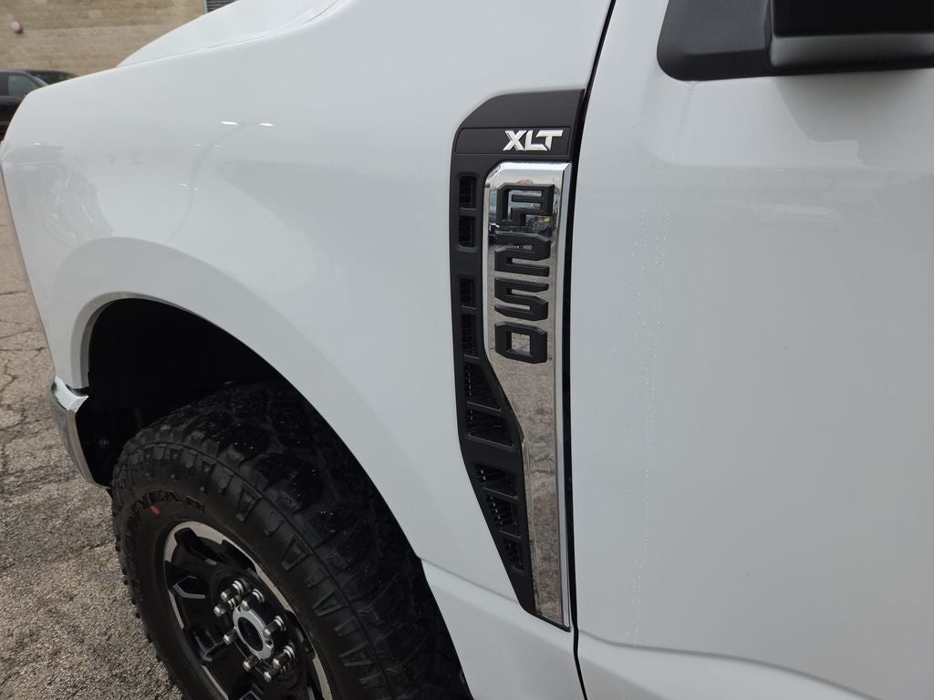 2026 Ford F-250SD XLT