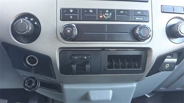 2016 Ford F-350SD XLT DRW