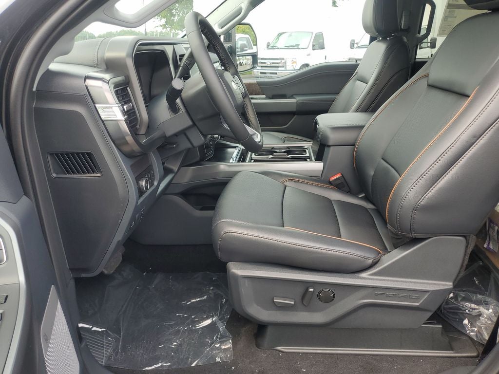 2026 Ford F-350SD Lariat DRW