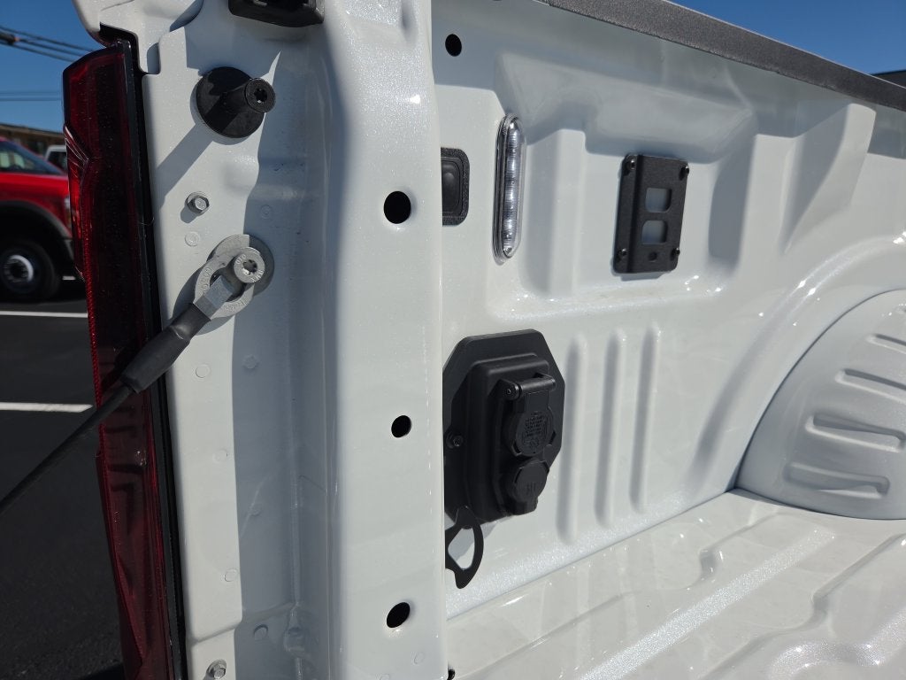 2027 Ford F-350SD Platinum DRW