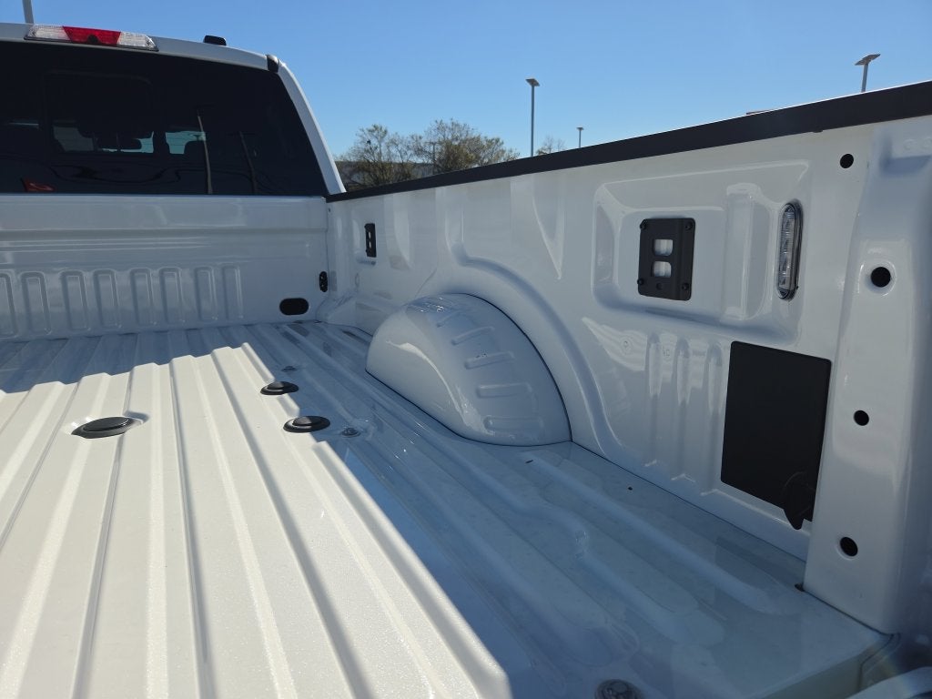 2027 Ford F-350SD Platinum DRW