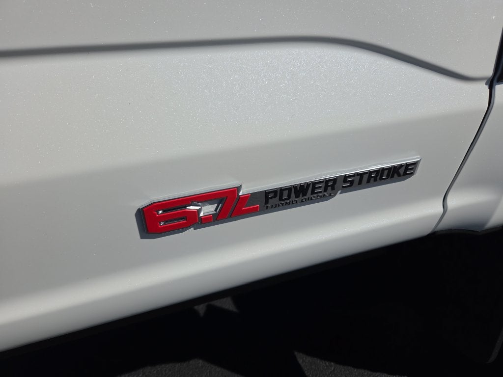 2027 Ford F-350SD Platinum DRW