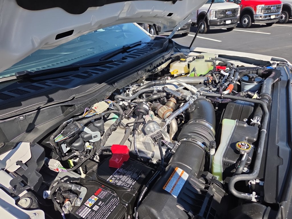 2027 Ford F-350SD Platinum DRW