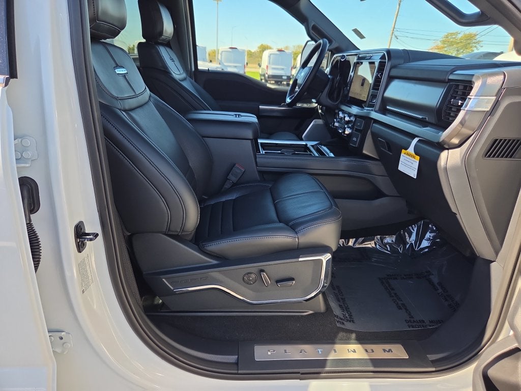 2027 Ford F-350SD Platinum DRW