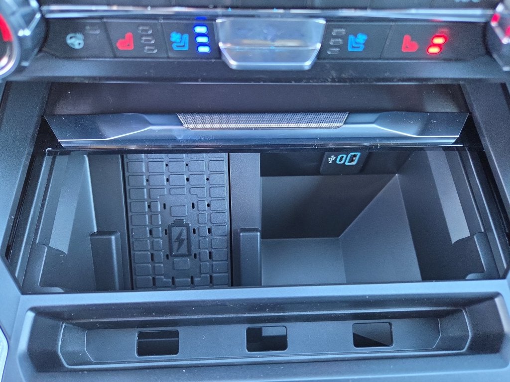 2027 Ford F-350SD Platinum DRW