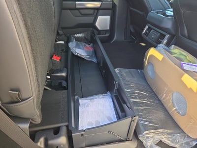 2027 Ford F-350SD Platinum DRW