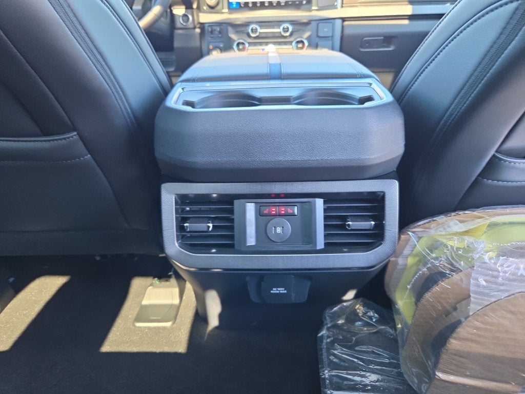 2027 Ford F-350SD Platinum DRW
