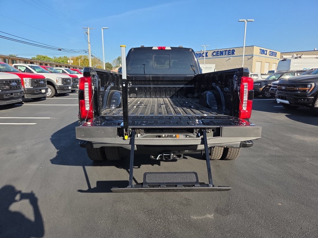 2027 Ford F-450SD Lariat DRW