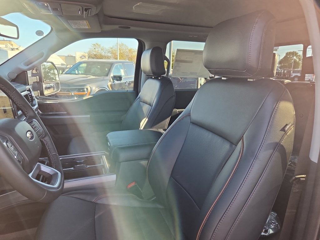 2027 Ford F-450SD Lariat DRW