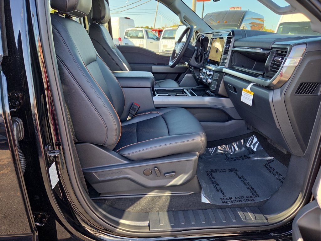2027 Ford F-450SD Lariat DRW