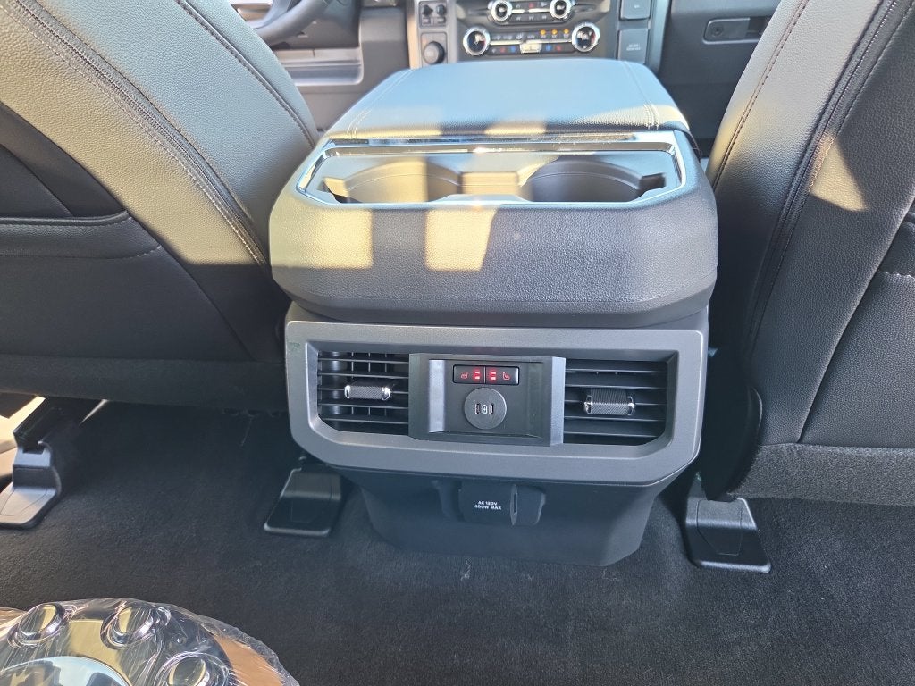 2027 Ford F-450SD Lariat DRW