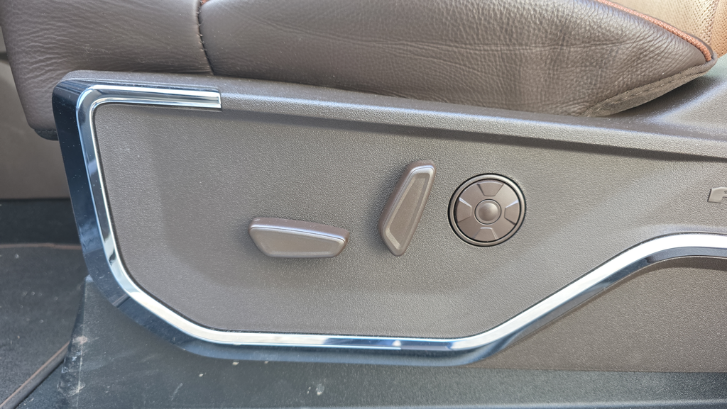 2025 Ford F-450SD King Ranch DRW