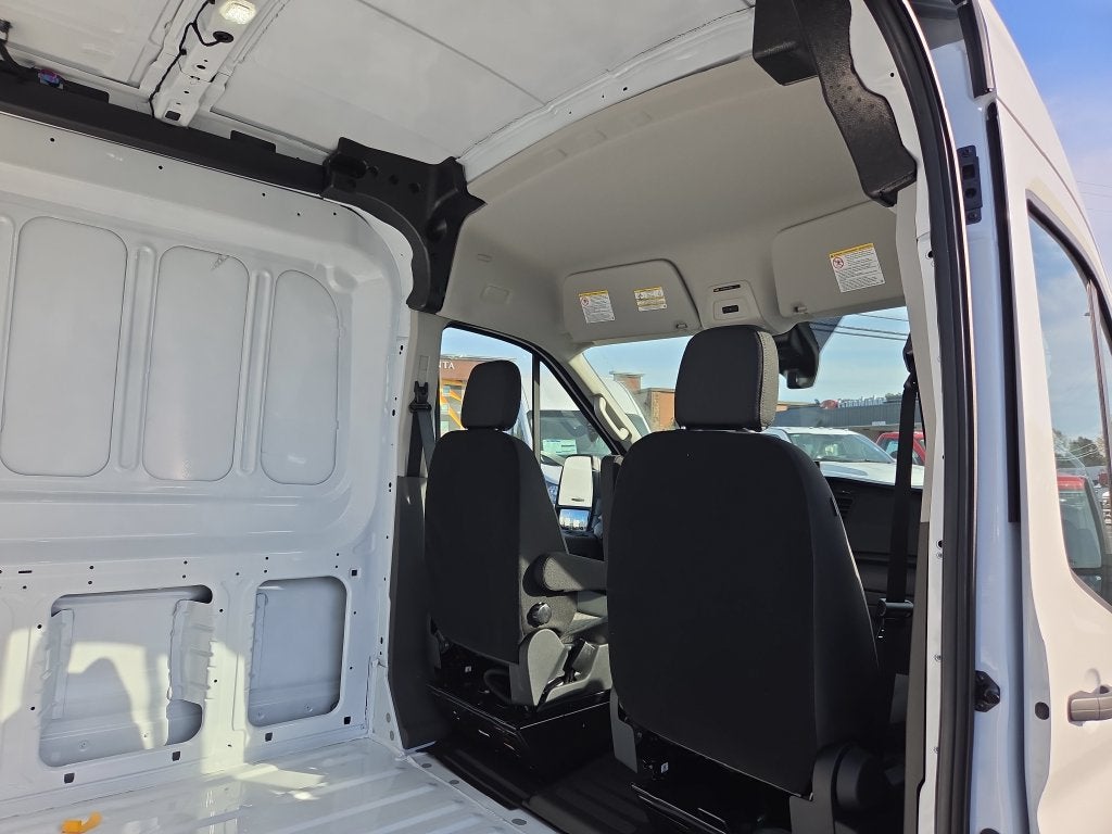 2027 Ford Transit-250 Base