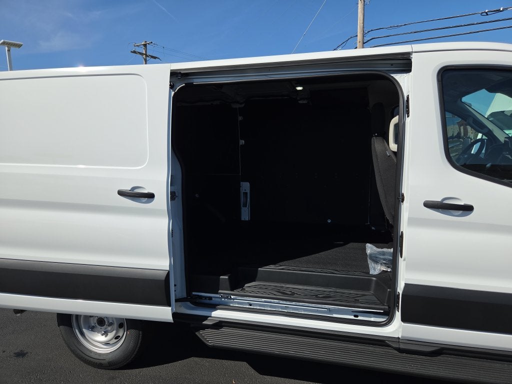 2027 Ford Transit-250 Base