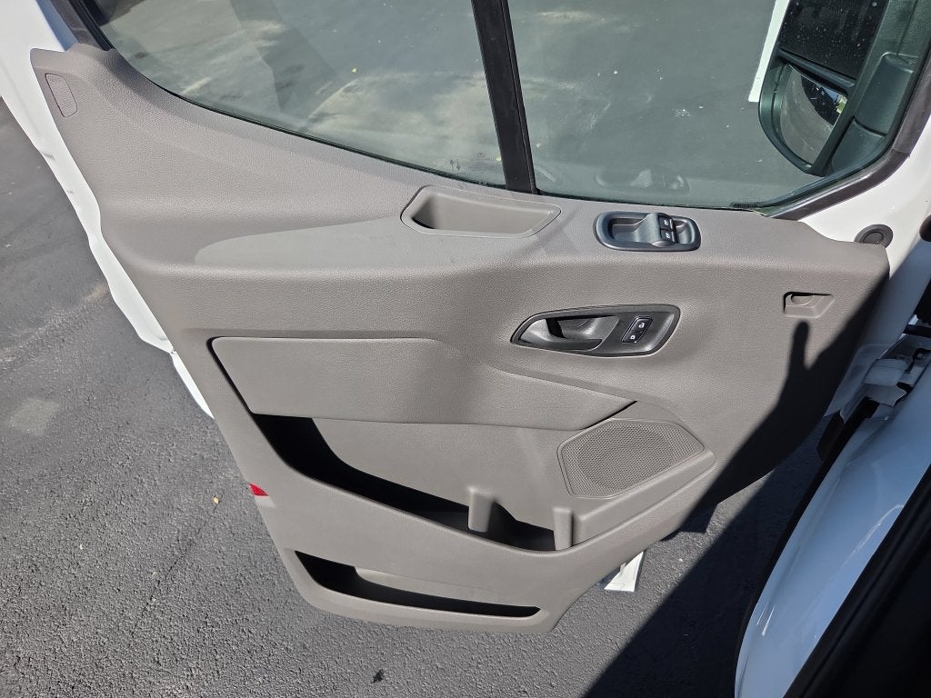2027 Ford Transit-250 Base