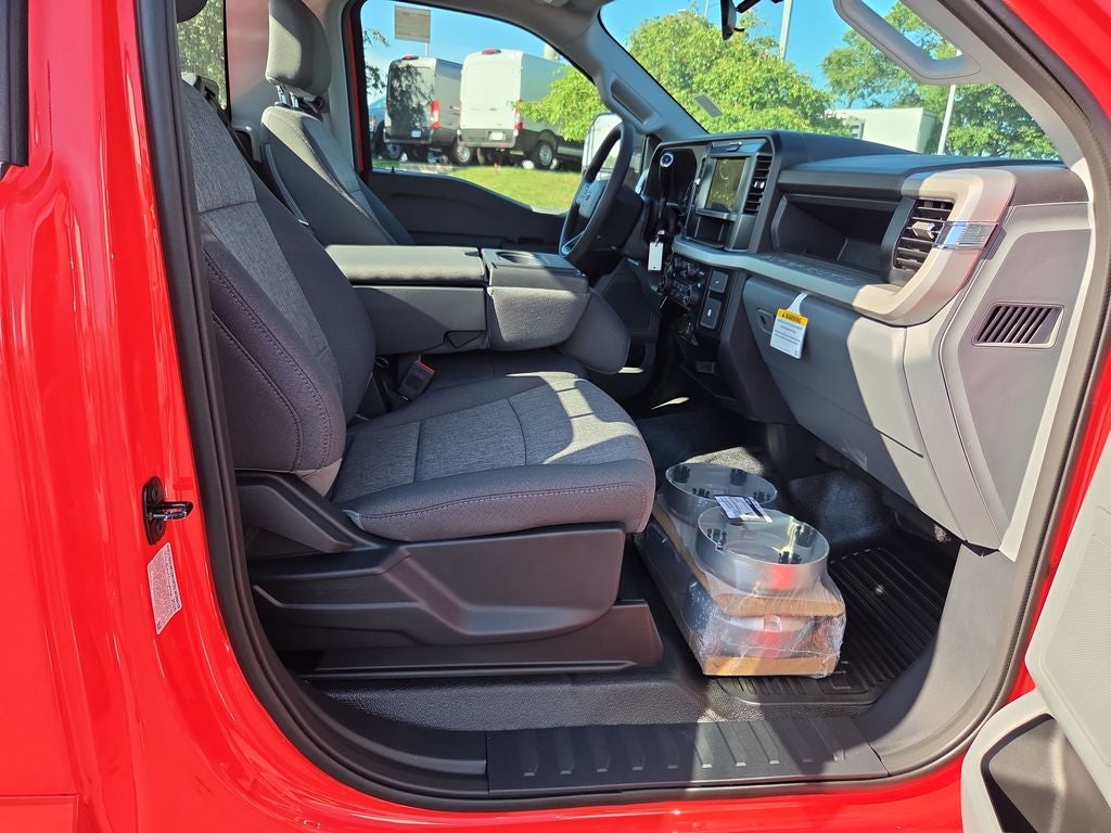 2027 Ford F-350SD XL