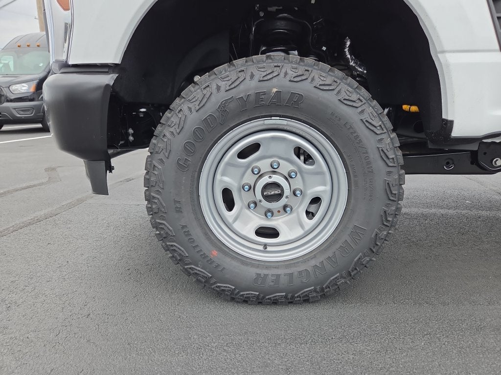 2027 Ford F-350SD XL