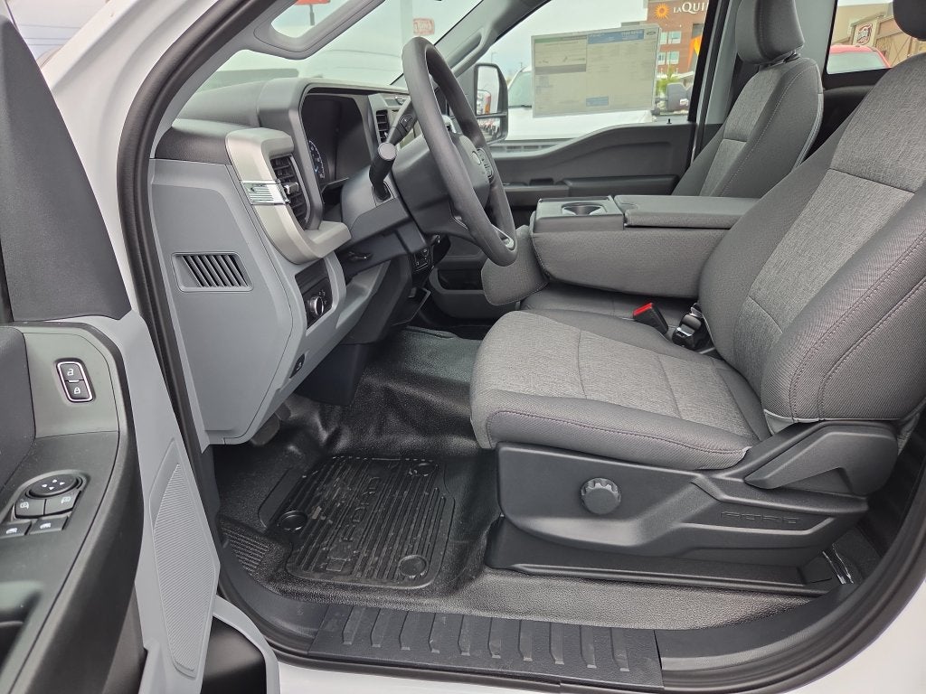 2027 Ford F-350SD XL