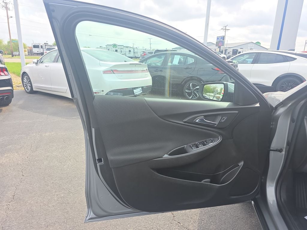 2023 Chevrolet Malibu LT 1LT