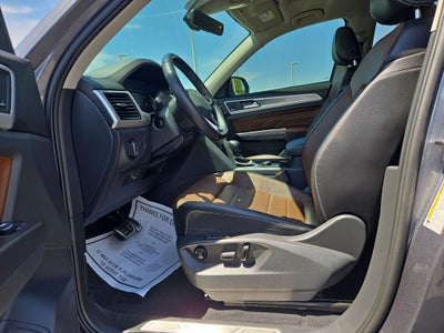 2022 Volkswagen Atlas 3.6L V6 SEL Premium R-Line