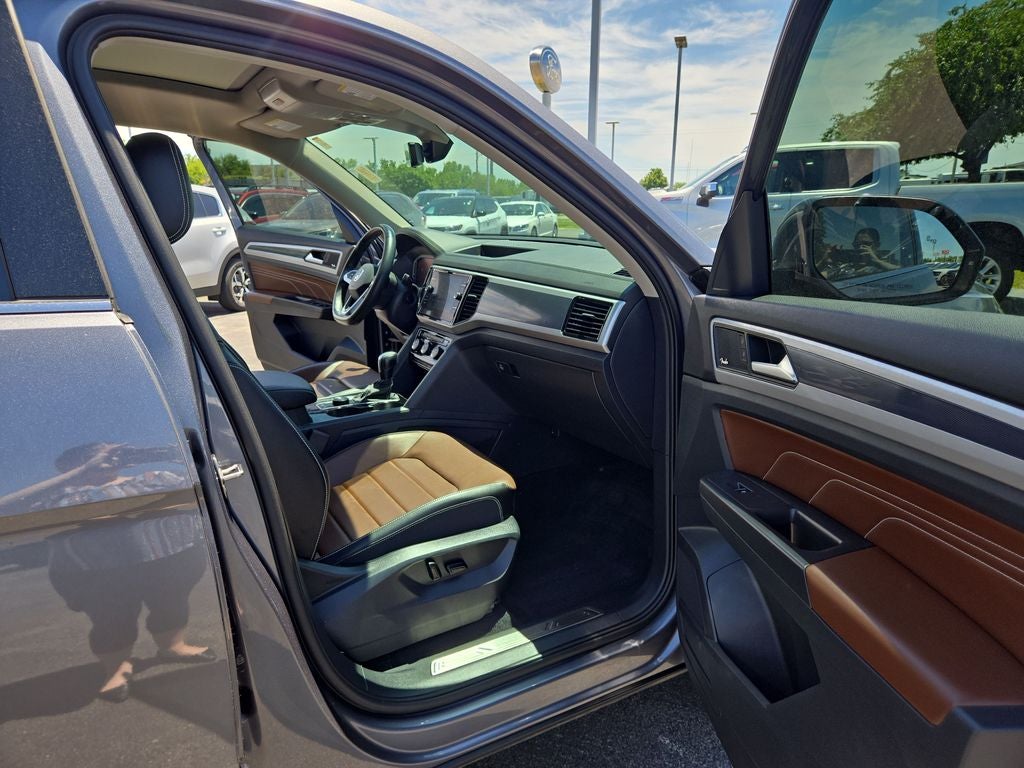 2022 Volkswagen Atlas 3.6L V6 SEL Premium R-Line